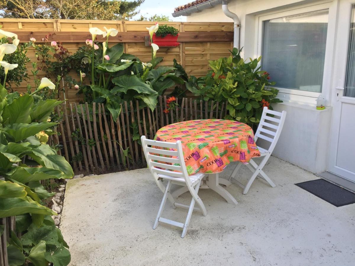 Petite Maison Dans Le Jardin Ars-en-Ré Buitenkant foto